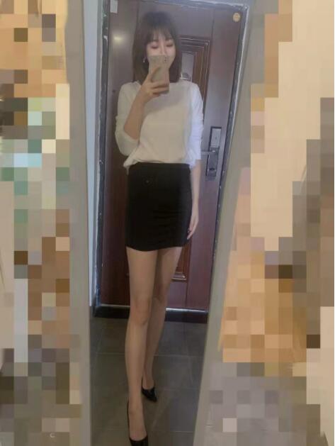 袁家岗 妩媚美女