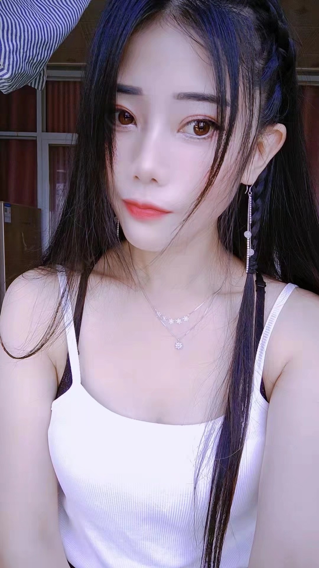 娇小玲珑可爱诱人